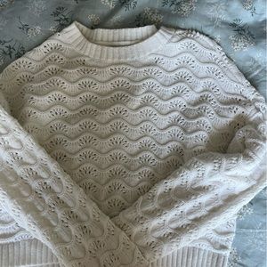 hollister cropped sweater
